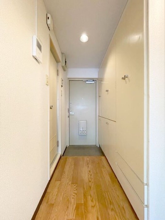 物件内観写真18　(廊下)