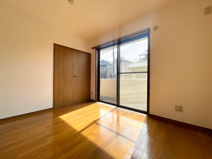 物件内観写真8　(居室)