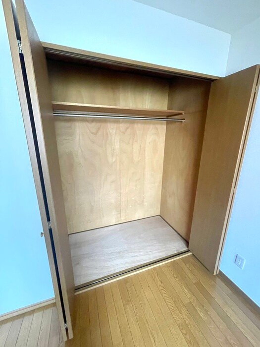 物件内観写真11　(収納)