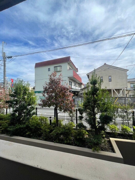 物件内観写真16　(室内からの展望)