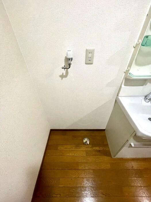 物件内観写真20　(洗濯機置場)