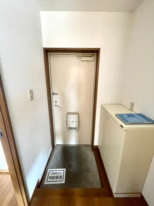物件内観写真22　(玄関)
