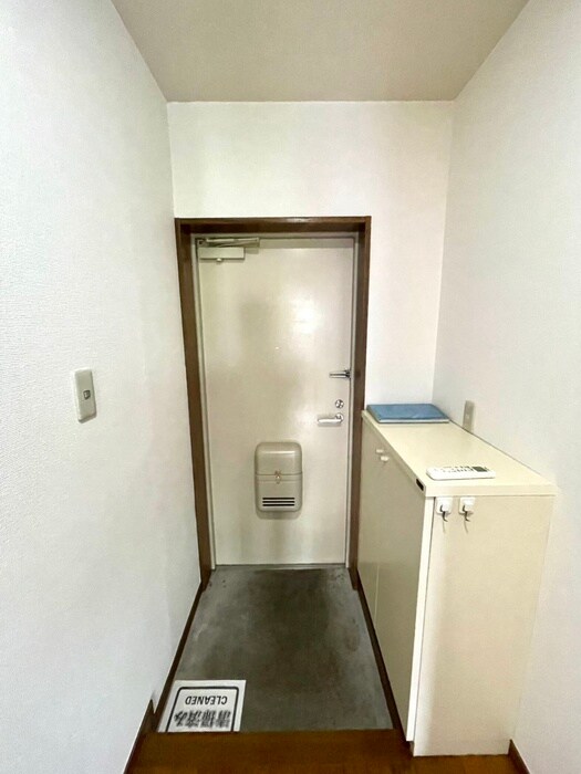物件内観写真22　(玄関)