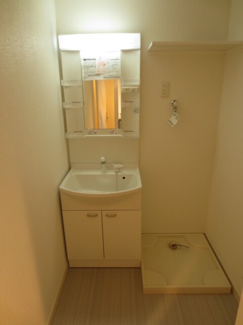 物件内観写真13　(洗面)