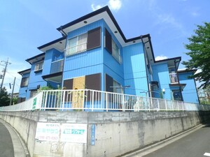 西ハイツ外観写真