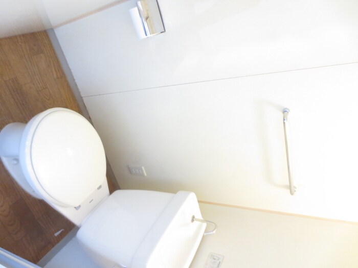 物件内観写真14　(トイレ)