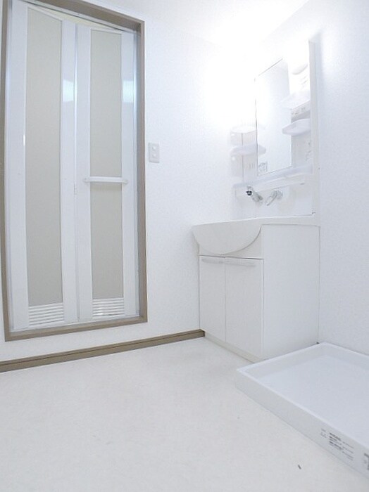 物件内観写真17　(洗濯機置場)