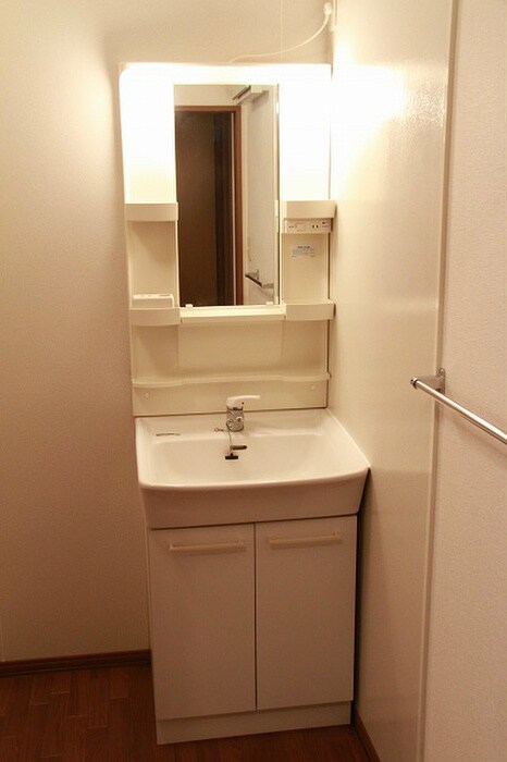 物件内観写真10　(洗面)