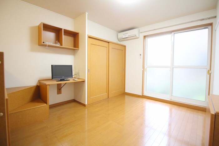 物件内観写真7　(室内からの展望)