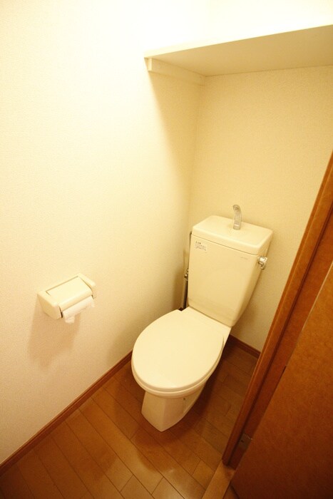 物件内観写真14　(トイレ)