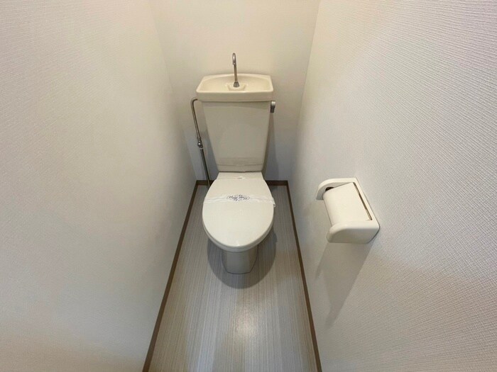 物件内観写真13　(トイレ)