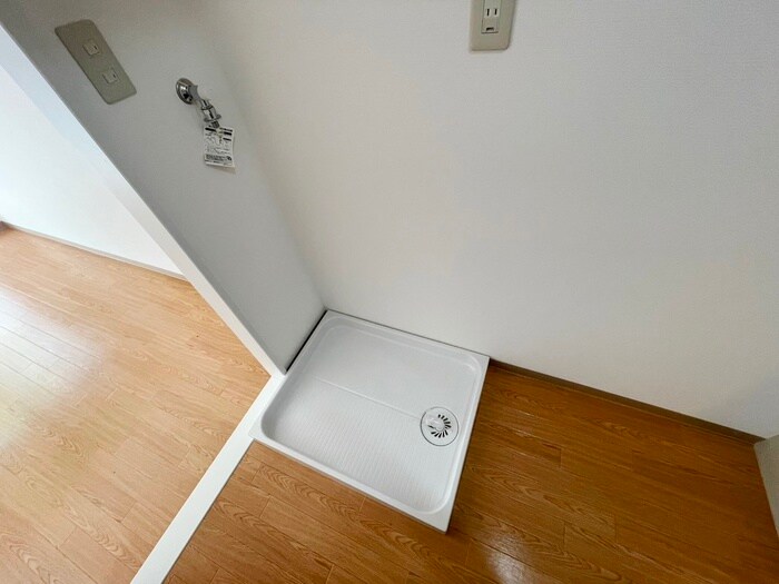 物件内観写真14　(洗濯機置場)