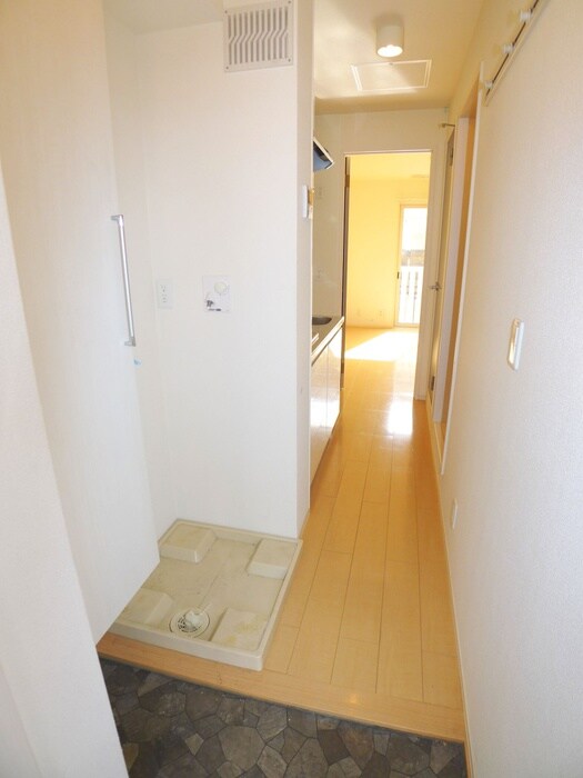 物件内観写真18　(廊下)