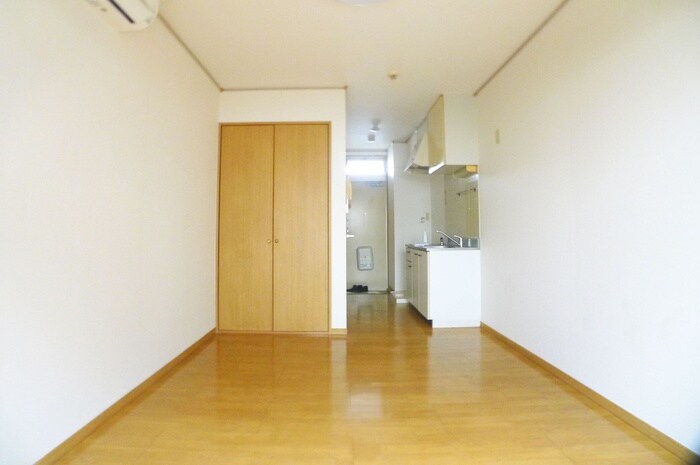 物件内観写真8　(居室)