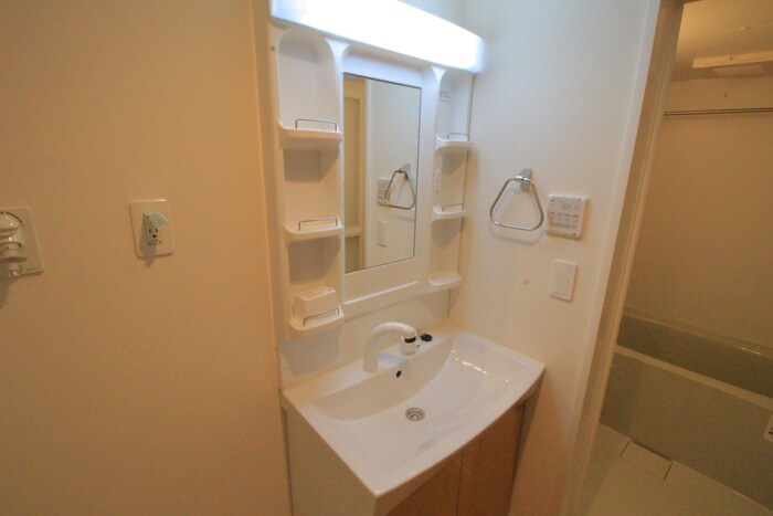 物件内観写真12　(洗面)