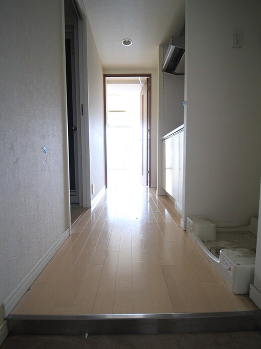 物件内観写真14　(玄関)