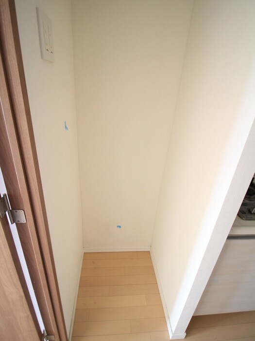 物件内観写真17　(廊下)