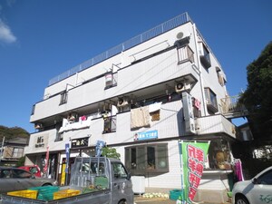第一リビエ－ル山鳶外観写真