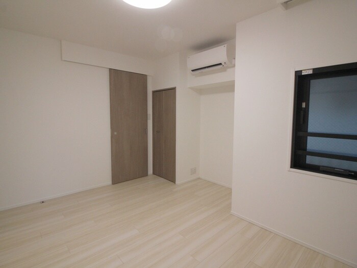 物件内観写真10　(内観写真)