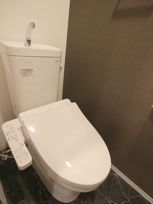 物件内観写真15　(トイレ)