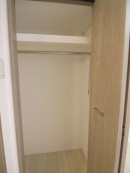 物件内観写真16　(収納)