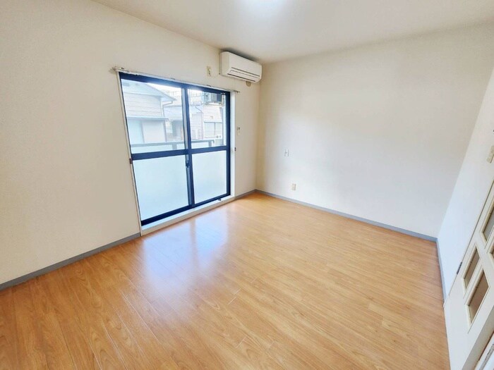 物件内観写真11　(居室)