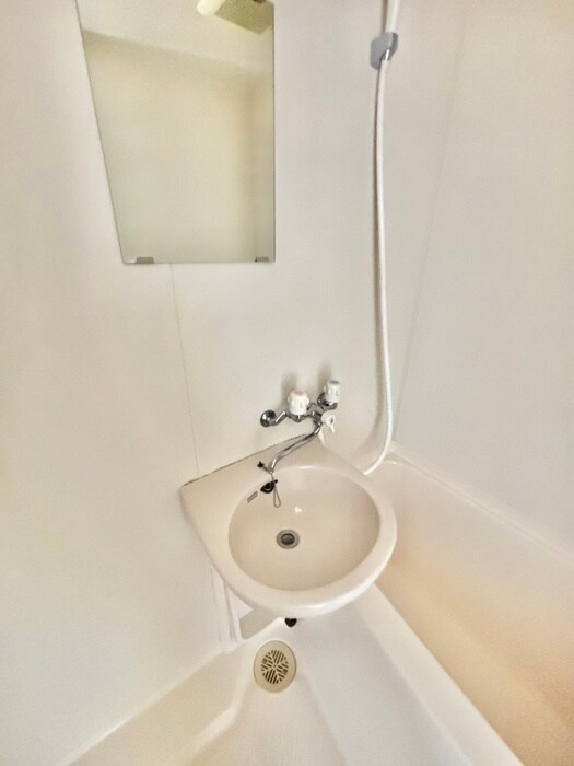 物件内観写真11　(洗面)