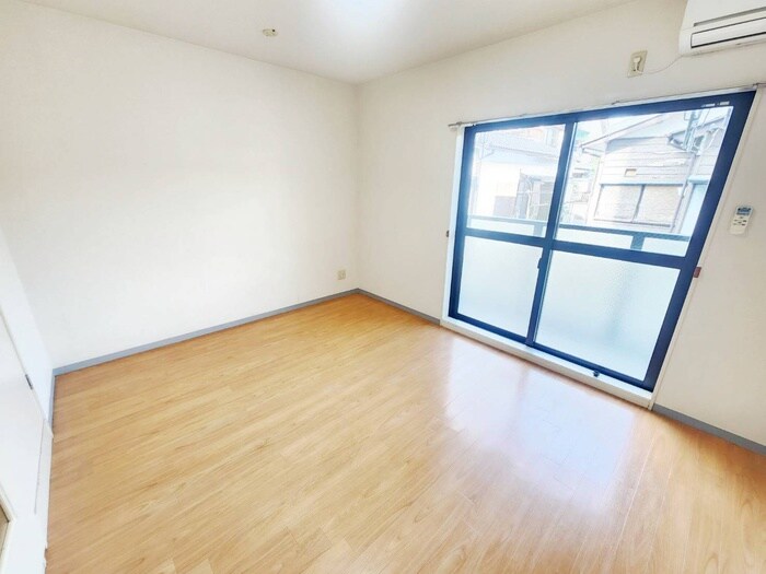 物件内観写真12　(居室)