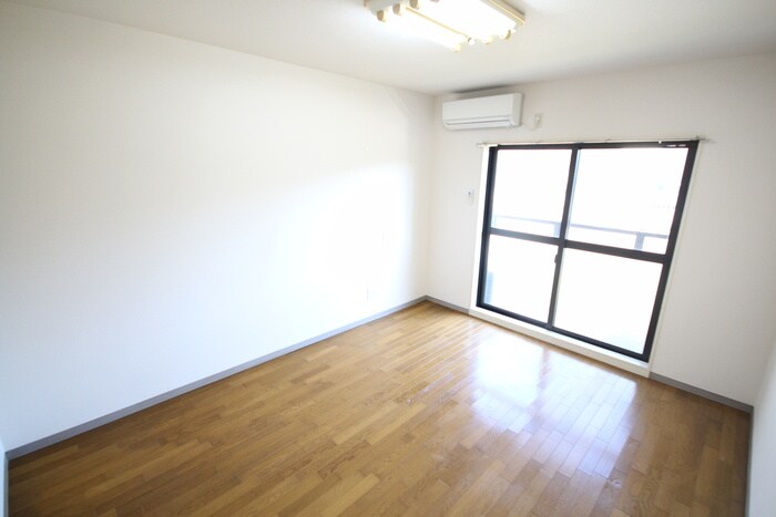 物件内観写真15　(居室)