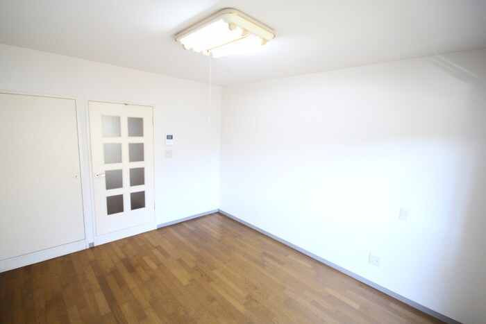 物件内観写真16　(居室)