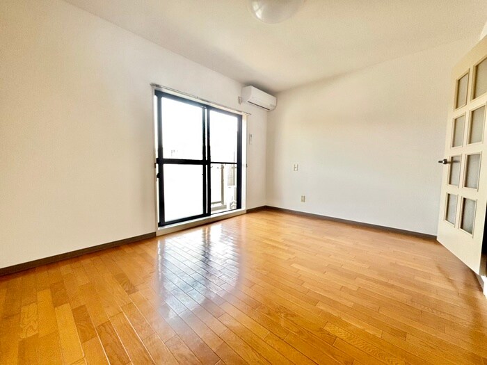 物件内観写真18　(居室)