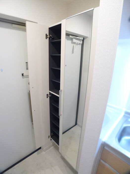 物件内観写真13　(靴箱)