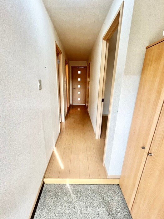 物件内観写真18　(廊下)