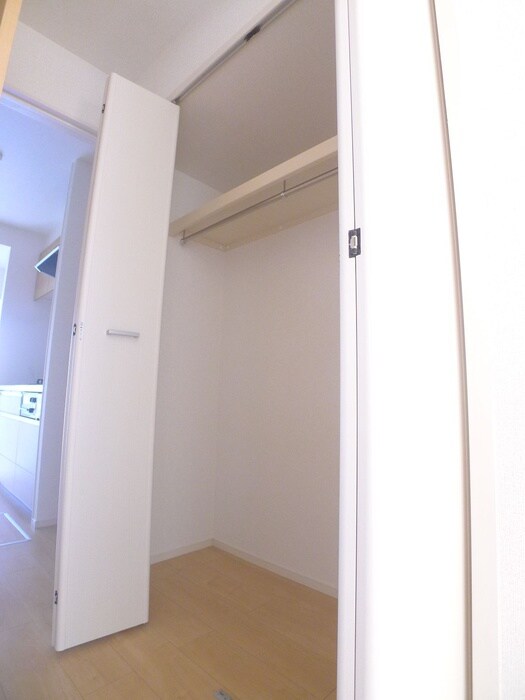 物件内観写真11　(収納)
