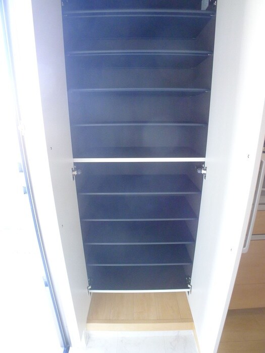 物件内観写真17　(靴箱)