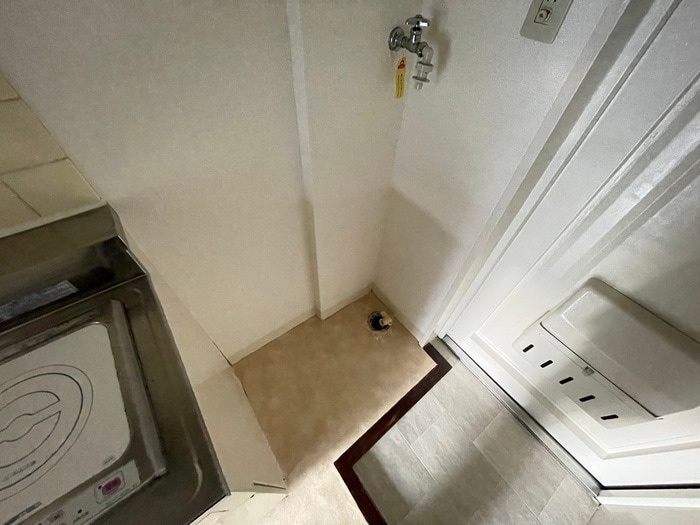 物件内観写真11　(洗濯機置場)