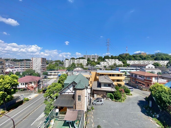 物件内観写真16　(室内からの展望)