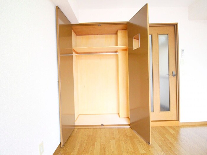 物件内観写真15　(収納)