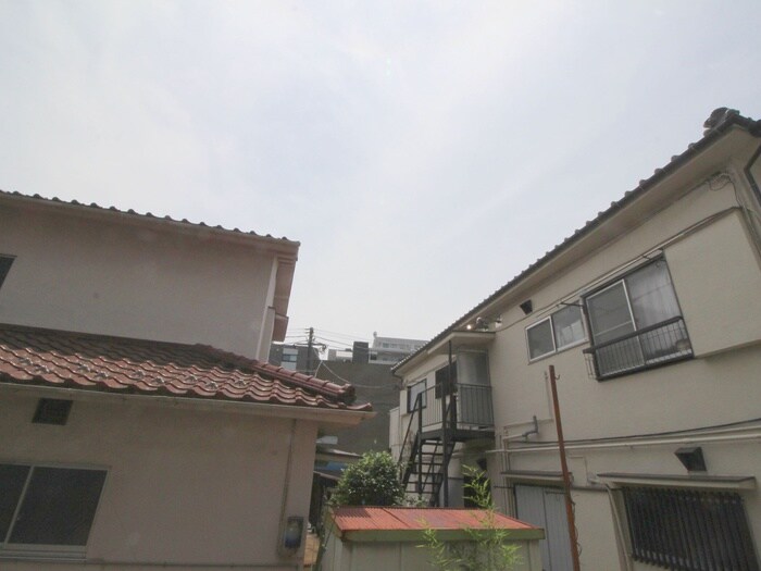 物件内観写真18　(室内からの展望)