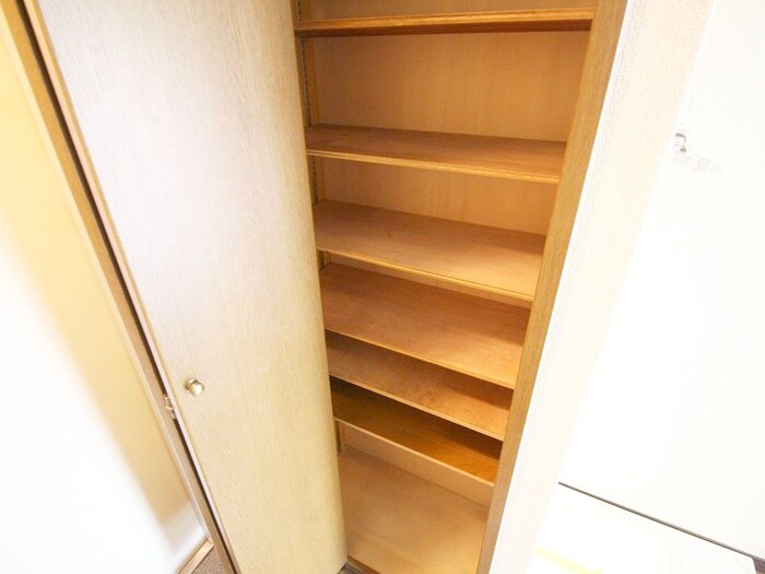 物件内観写真18　(靴箱)