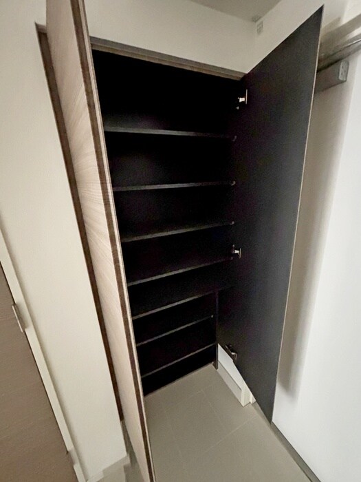 物件内観写真8　(靴箱)