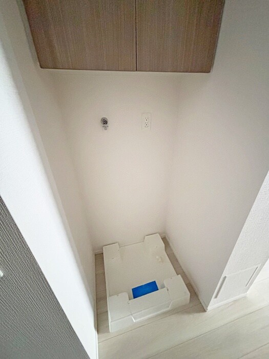 物件内観写真10　(洗濯機置場)