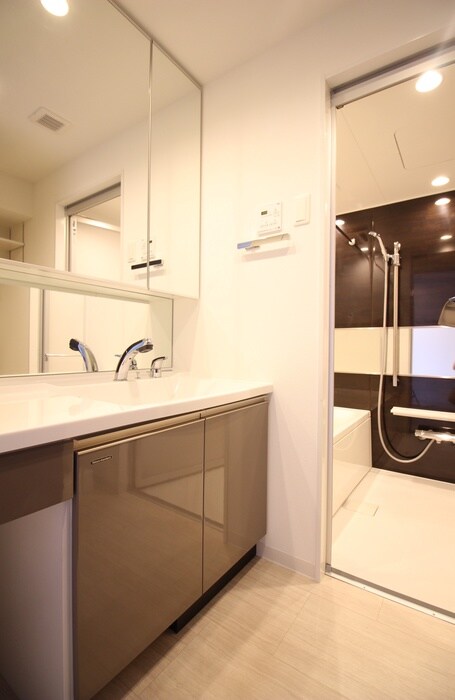 物件内観写真12　(洗面)