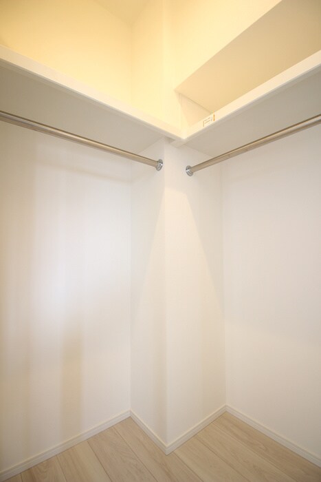 物件内観写真15　(収納)