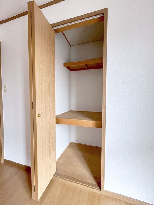 物件内観写真16　(収納)