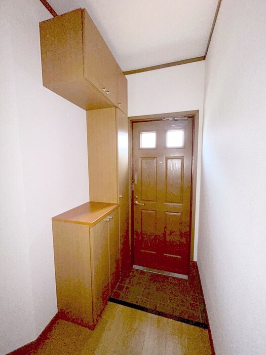 物件内観写真17　(玄関)