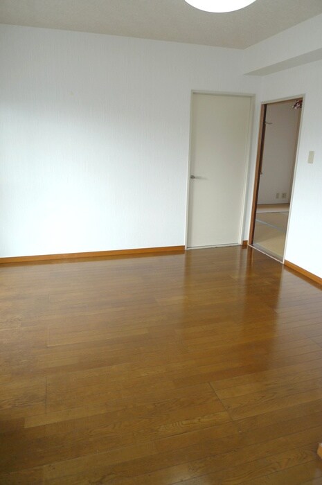 物件内観写真11　(居室)