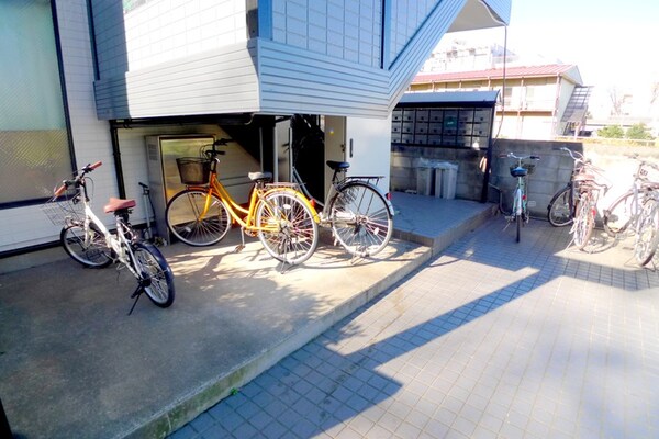 駐輪場