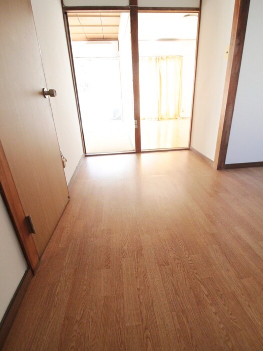 物件内観写真18　(廊下)