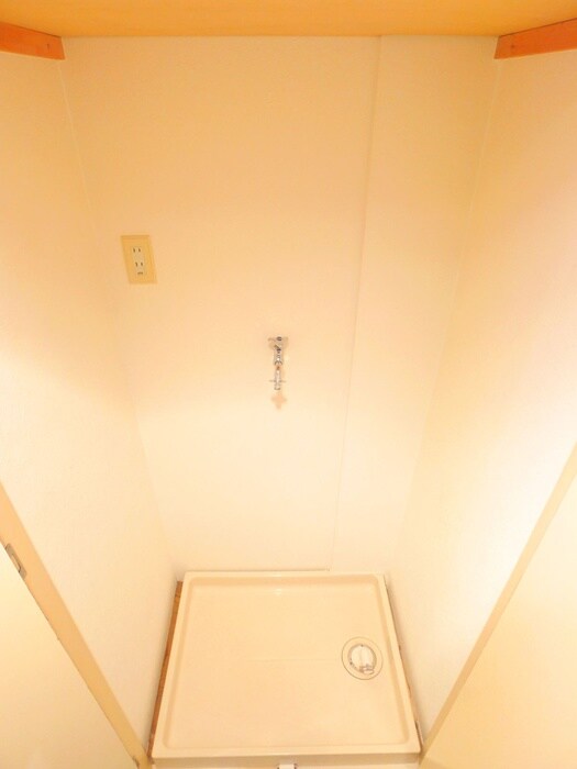 物件内観写真22　(洗濯機置場)